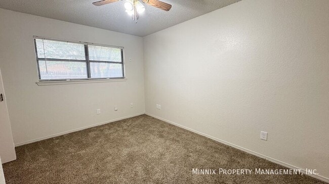 Building Photo - 4427 75th Dr