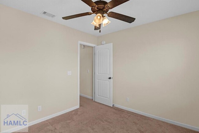 Building Photo - 469 Archie Way