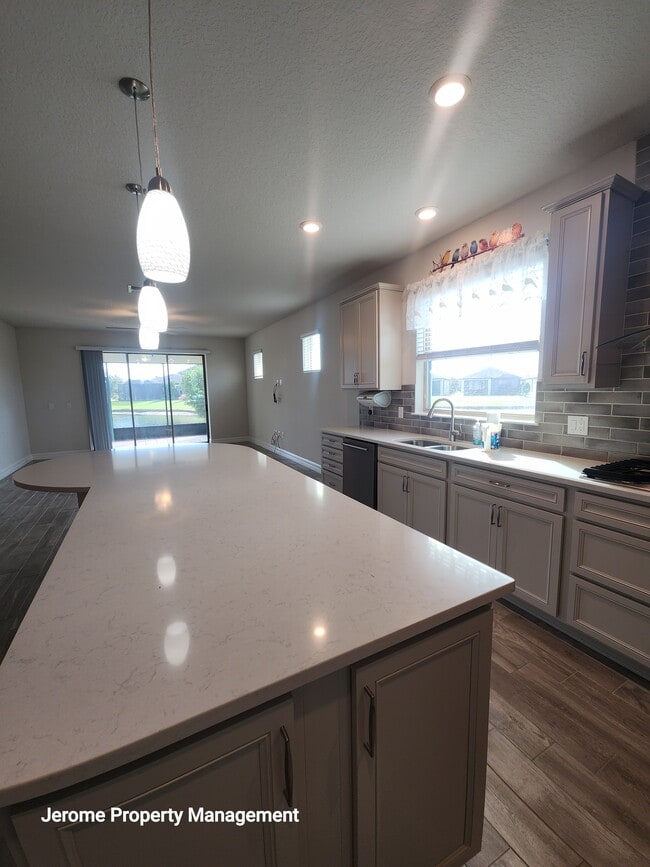 Building Photo - 18743 Coastal Shr Ter