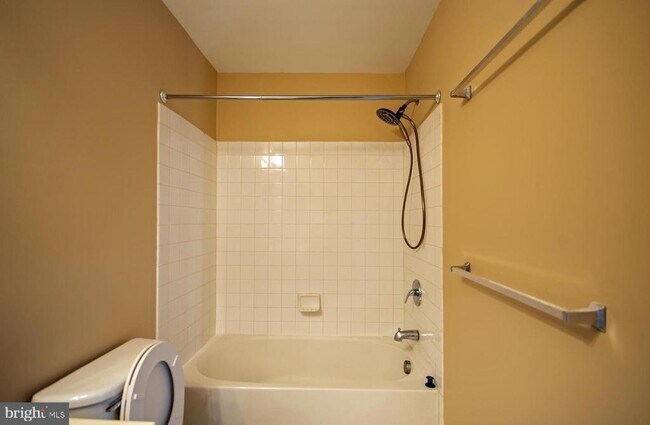 Building Photo - 2444 Terra Cotta Cir