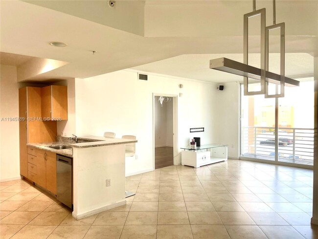 Building Photo - 18800 NE 29th Ave