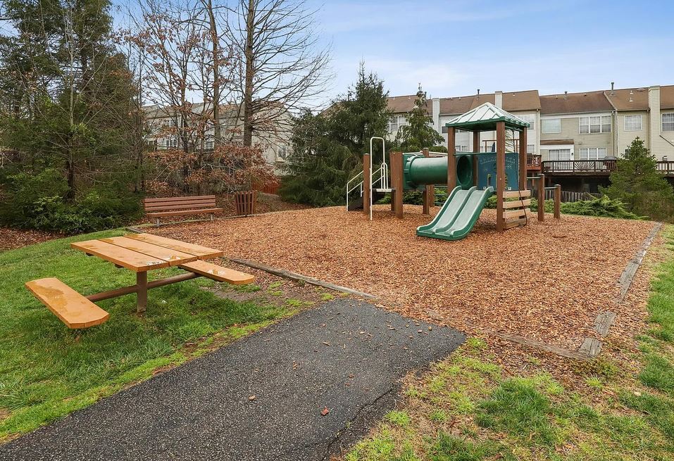 Building Photo - 3085 Bridgeton Ct