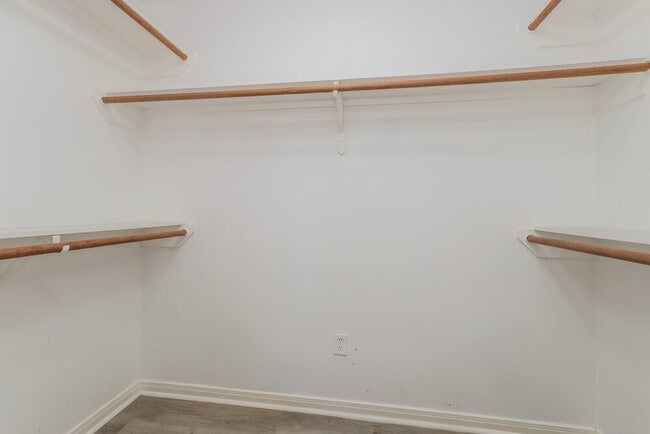 Building Photo - 16257 Sun View Ln