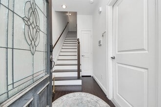 Building Photo - 2110 Shearn St