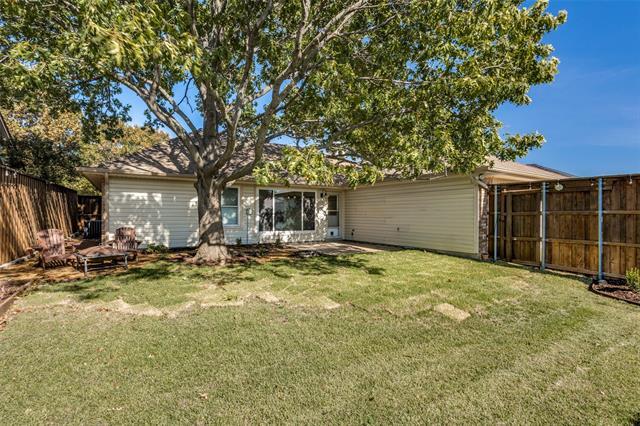 Building Photo - 1520 Evergreen Dr