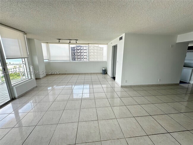 Building Photo - 3411 Indian Creek Dr
