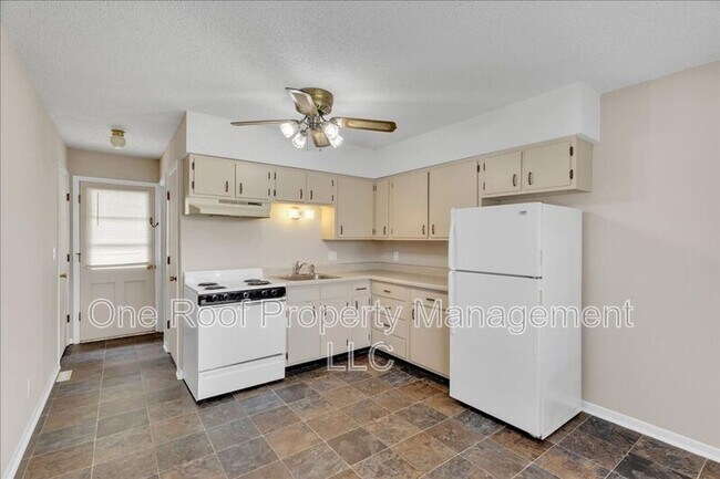 Primary Photo - 701 Linwood Dr