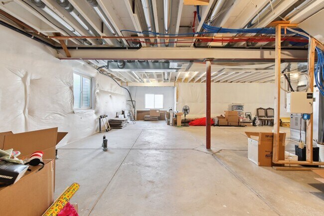 Building Photo - Check out this fantastic home nestled in t...