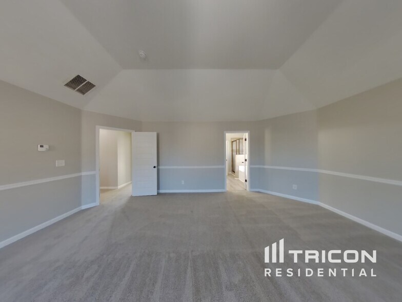 Building Photo - 409 Akers Dr