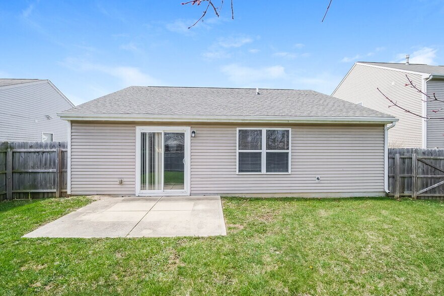 Building Photo - 5145 Sandwood Dr