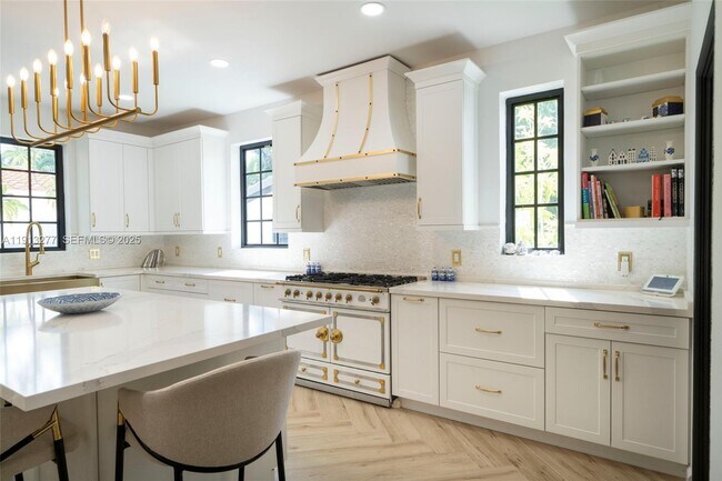 Building Photo - 5149 Alton Rd