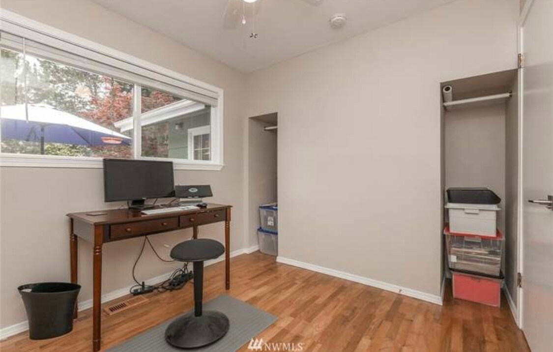3rd bedroom - 1319 Gemini St SE
