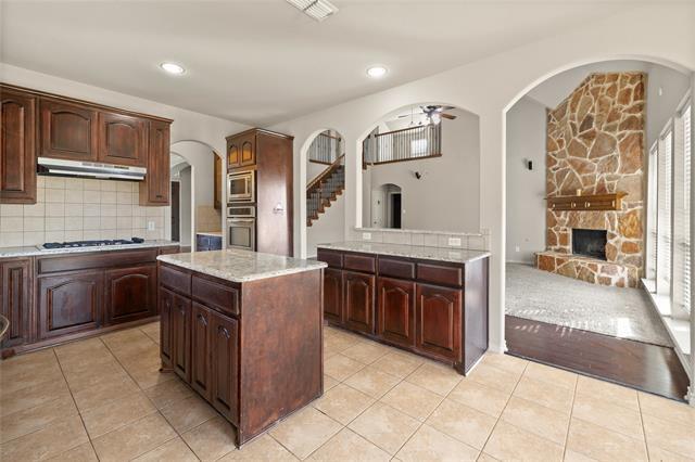 Building Photo - 1300 Spanish Needle Trail