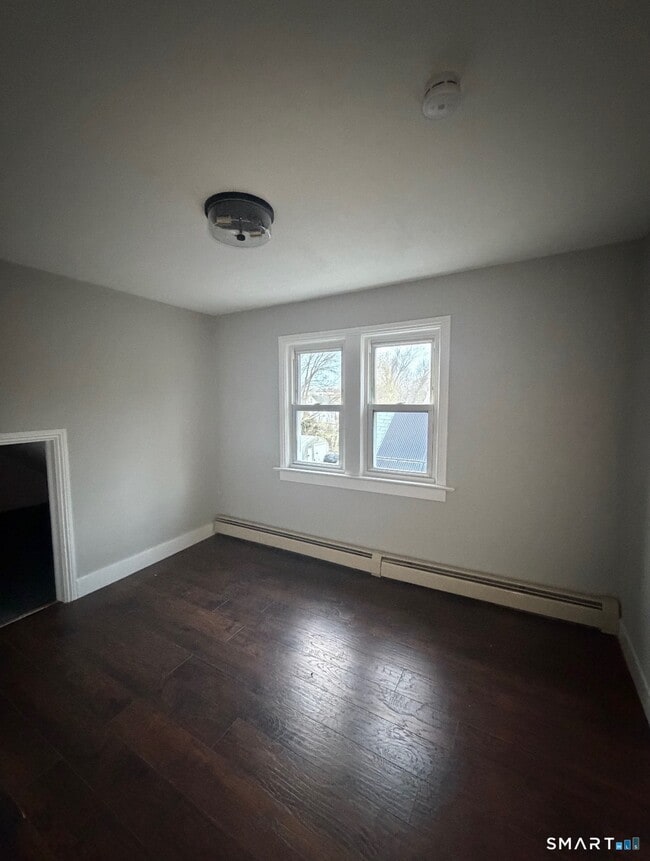 Building Photo - 118 Union Ave