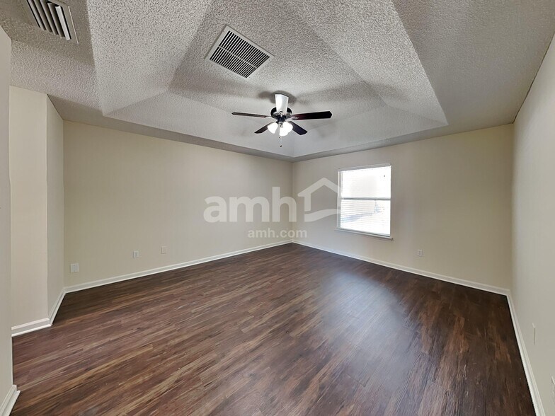 Building Photo - 2952 Majestic Oaks Ln