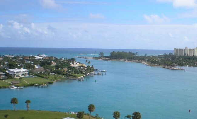 Building Photo - 1605 S US Hwy 1