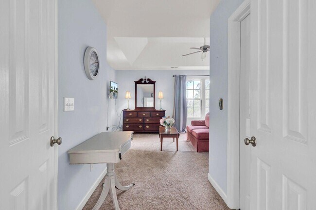 Building Photo - 1428 Bloomingdale Ln