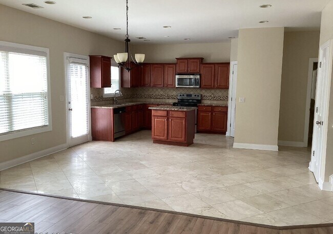 Building Photo - 5235 Cactus Cove Ln