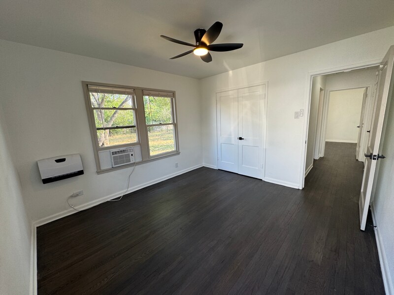 Building Photo - 510 Mitchell Ave