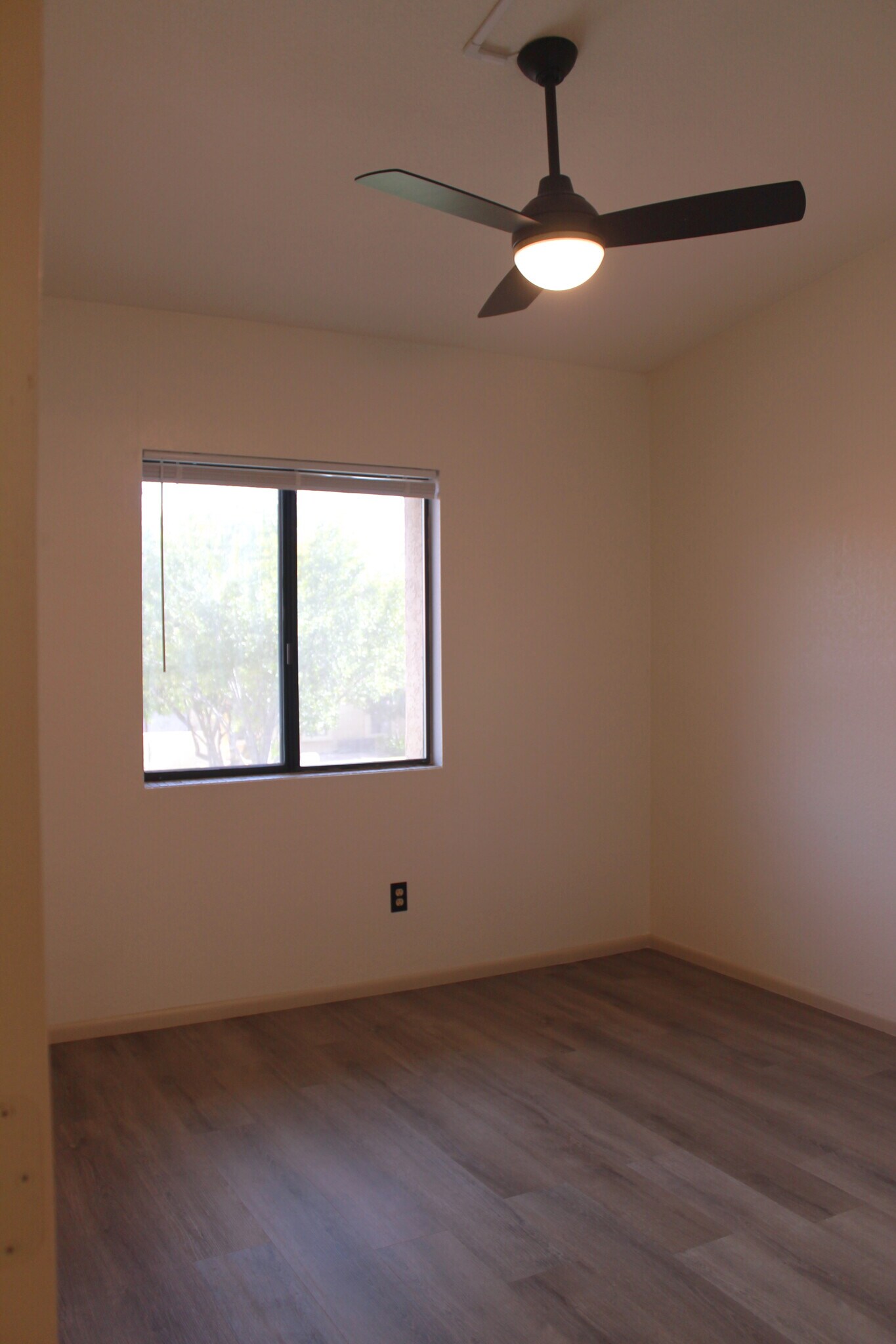 Building Photo - 2188 N Pantano Rd