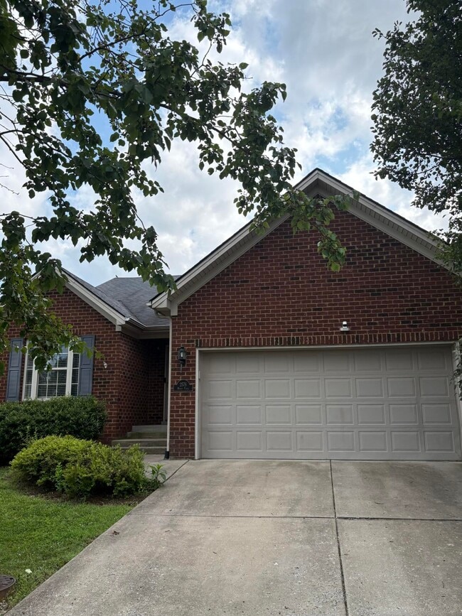 Primary Photo - 2576 Moray Pl