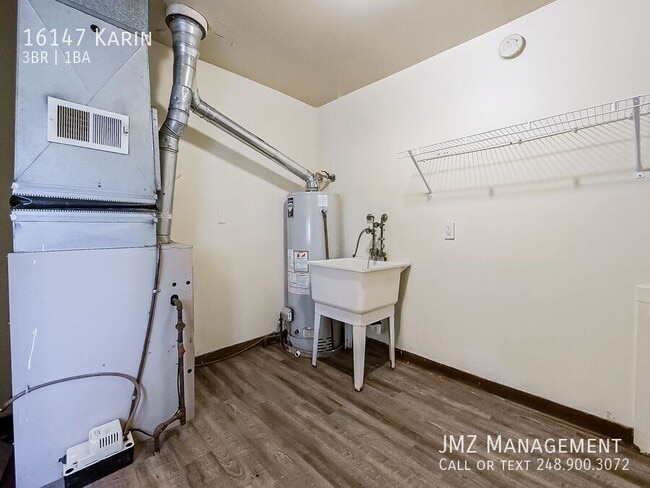 Building Photo - 16147 Karin-