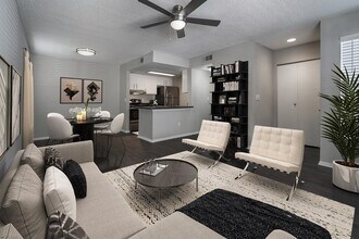 Interior Photo - Runaway Bay