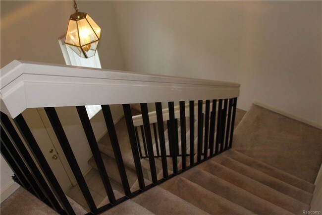 Building Photo - 16695 Carriage Way