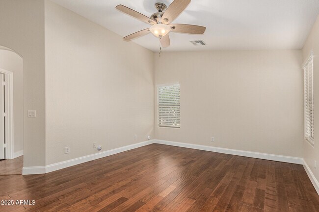 Building Photo - 1444 E Baker Dr