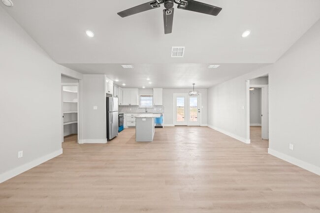 Building Photo - 10613 East C R 7400