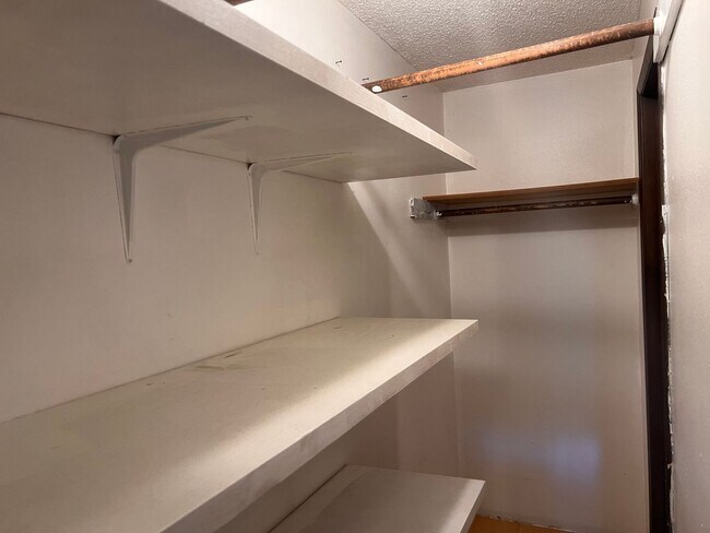 Building Photo - Charming 3BR/1BA w/ 1-car garage, long driveway, fenced yard, wood stove & shed/workshop.