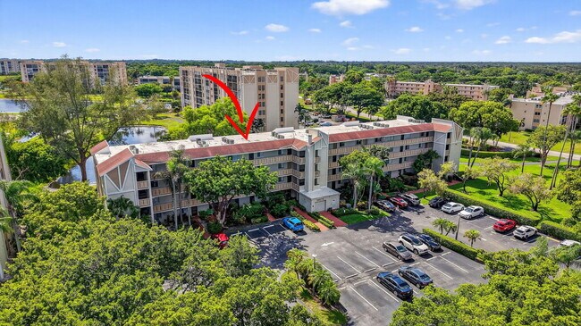 Building Photo - 14375 Strathmore Ln