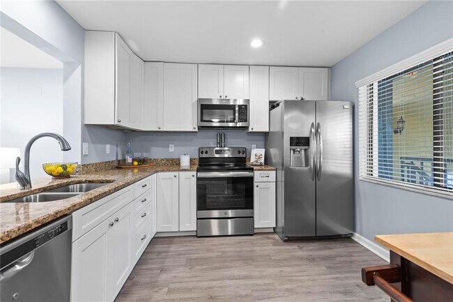 Building Photo - 3600 Magnolia Ridge Cir
