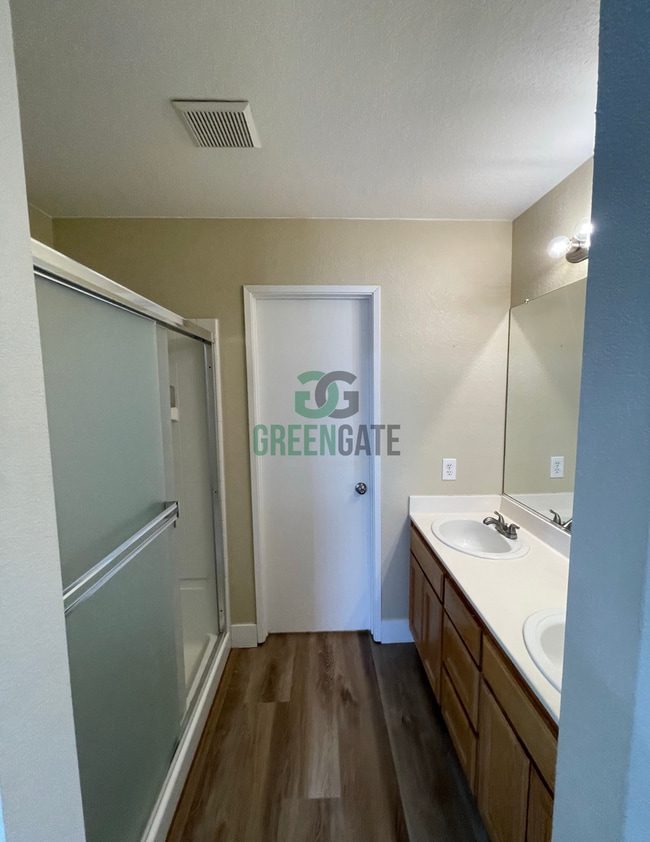 Building Photo - 1660 Etta Way