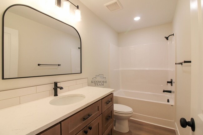 Building Photo - New Construction! 3 Bed/2.5 Bath in Pasco