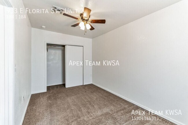 Building Photo - 933 E Florita St