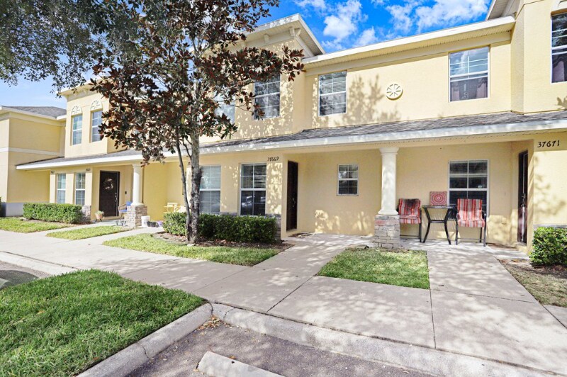 Building Photo - 37669 Aaralyn Rd