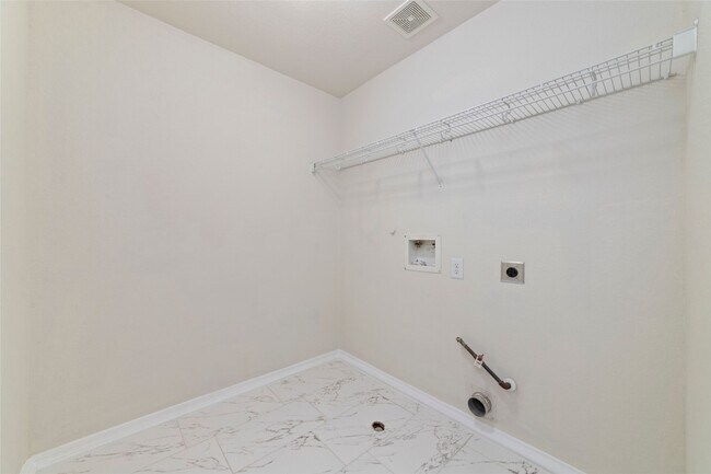 Building Photo - 8418 Village Rose Ln