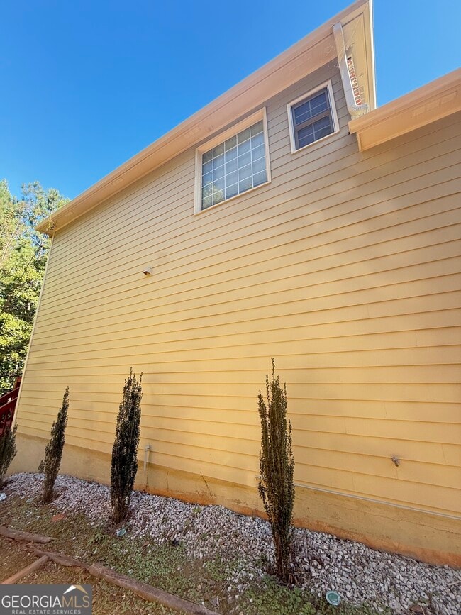 Building Photo - 5679 Coopers Glen Ct SW