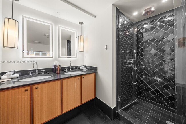 Building Photo - 101 20th St