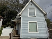 Building Photo - 1818 Charles St