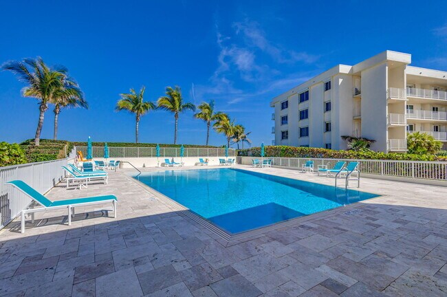 Building Photo - 400 S Beach Rd