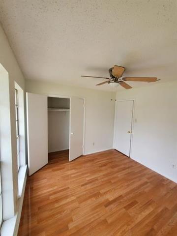 Building Photo - 2210 Greenvalley Dr