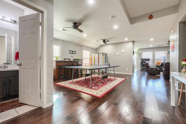 Building Photo - 616 Smokebrush St