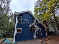 Building Photo - 1321 Valley Run