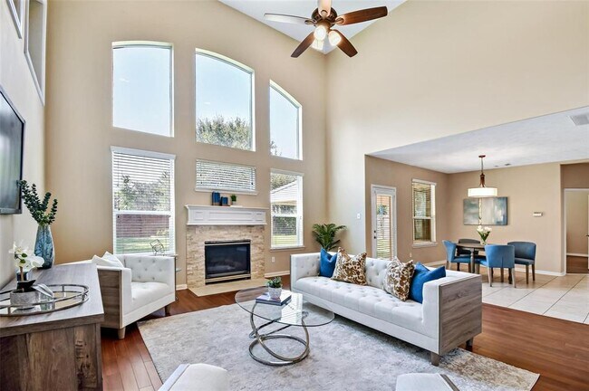 Building Photo - 8019 Spring Bluebonnet Dr