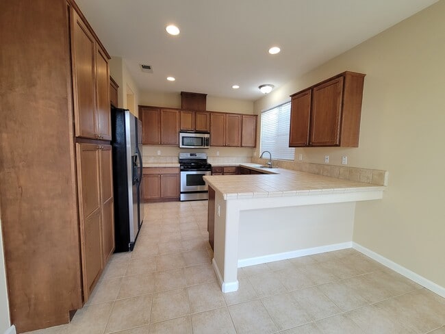 Building Photo - 2388 Vera Dr