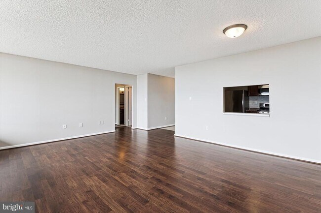 Building Photo - 3701 S George Mason Dr