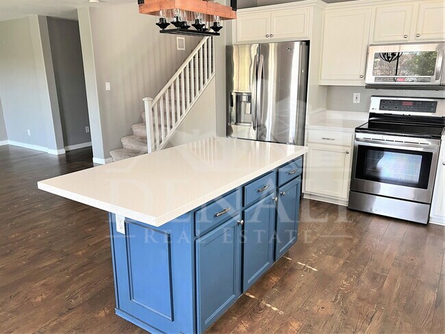 Building Photo - 2520 N 109th Ave