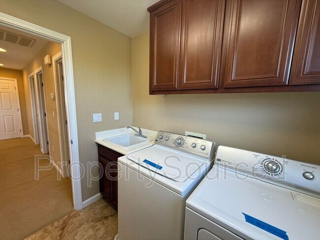 Building Photo - 429 Americana Way